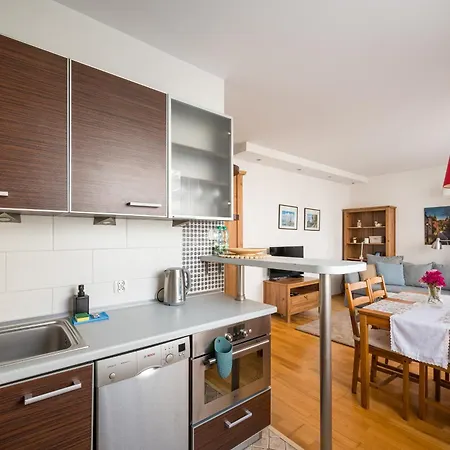 Apartment Metro Kabaty Comfort Warsaw