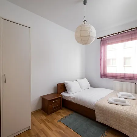 Metro Kabaty Comfort Apartment Warsaw